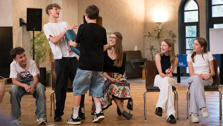 Evangelischer Konfirmandenunterricht; Foto: evdus