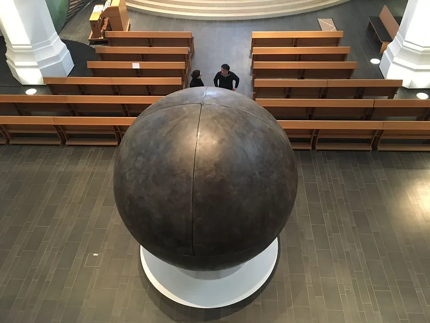 Hiroyuki Masuyama: Wer bist du? Wer bin ich? - Nacht der Museen 2024, Foto: Jan Drobek