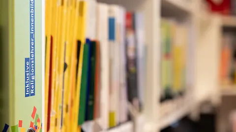 Mediathek des Evangelischen Schulreferats Düsseldorf; Foto: evdus