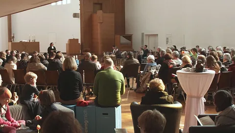 Gottesdienste in Emmaus; Foto: evdus